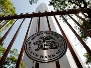 क्यों बढ़ रही हैं यील्ड और घट रही है लिक्विडिटी? SBI रिपोर्ट ने विस्तार से बताया